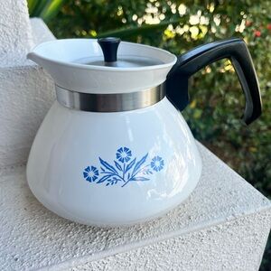 RARE Backstamp 1960s Vintage Corning Ware Blue Cornflower 6 Cup Teapot with lid!